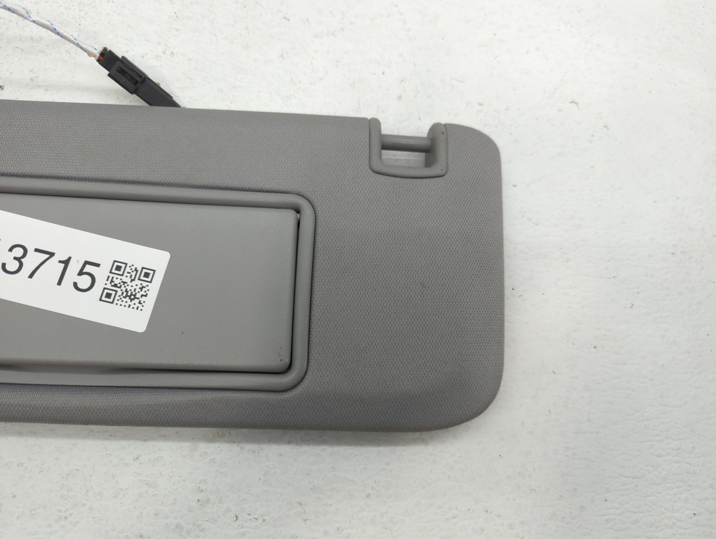 2022 Chevrolet Malibu Sun Visor Shade Replacement Driver Left Mirror Fits OEM Used Auto Parts - Oemusedautoparts1.com