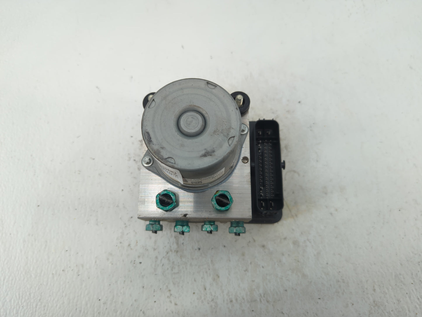 2019-2021 Chevrolet Malibu ABS Pump Control Module Replacement P/N:4277 6698 065055766 Fits Fits 2019 2020 2021 OEM Used Aut