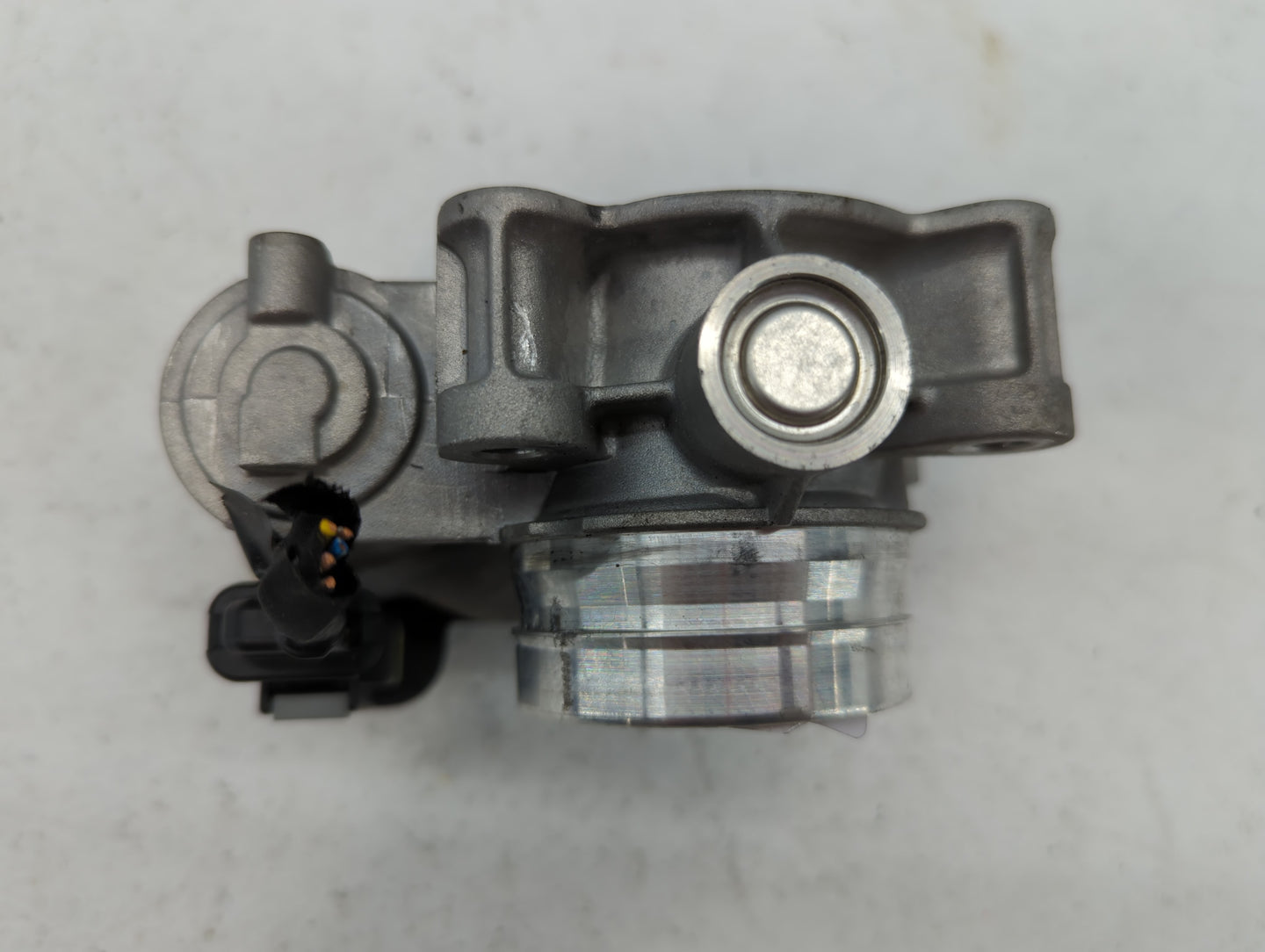 2016-2021 Chevrolet Malibu Throttle Body P/N:12671379AA Fits Fits 2016 2017 2018 2019 2020 2021 2022 OEM Used Auto Parts - O