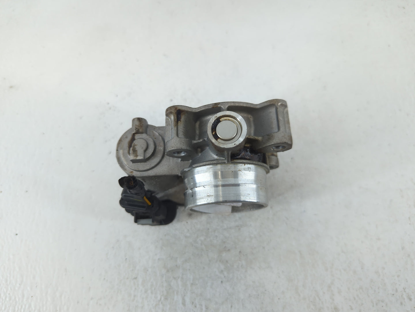 2016-2021 Chevrolet Malibu Throttle Body P/N:12671379AA Fits Fits 2016 2017 2018 2019 2020 2021 2022 OEM Used Auto Parts - O