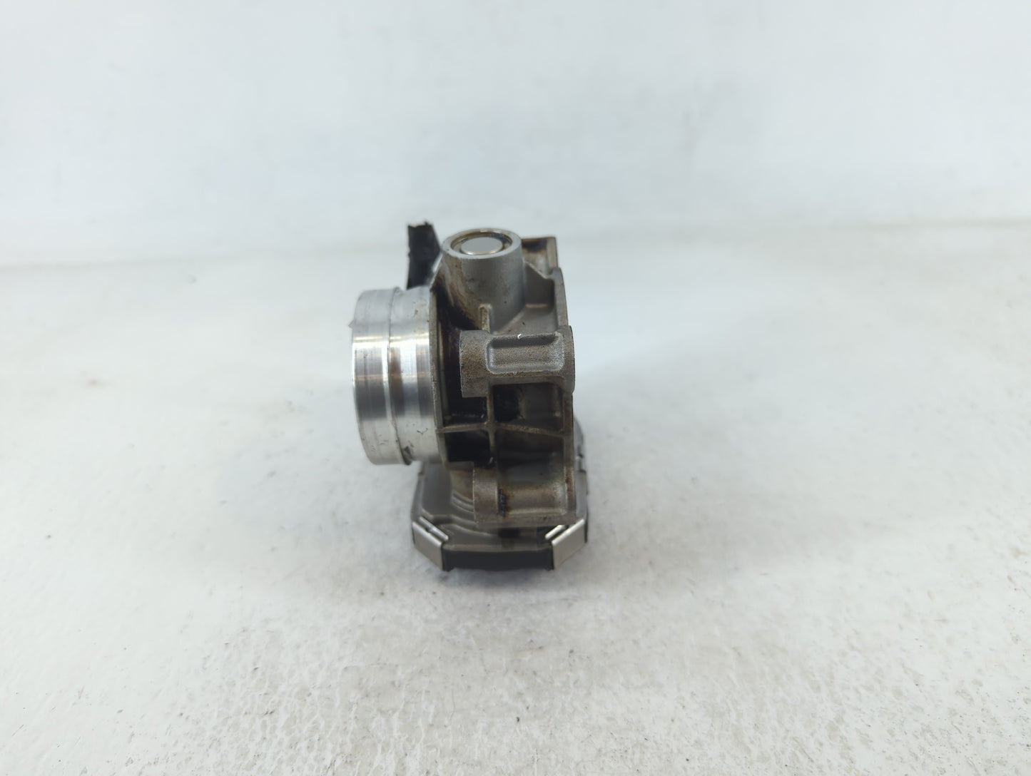 2016-2021 Chevrolet Malibu Throttle Body P/N:12671379AA Fits Fits 2016 2017 2018 2019 2020 2021 2022 OEM Used Auto Parts - O