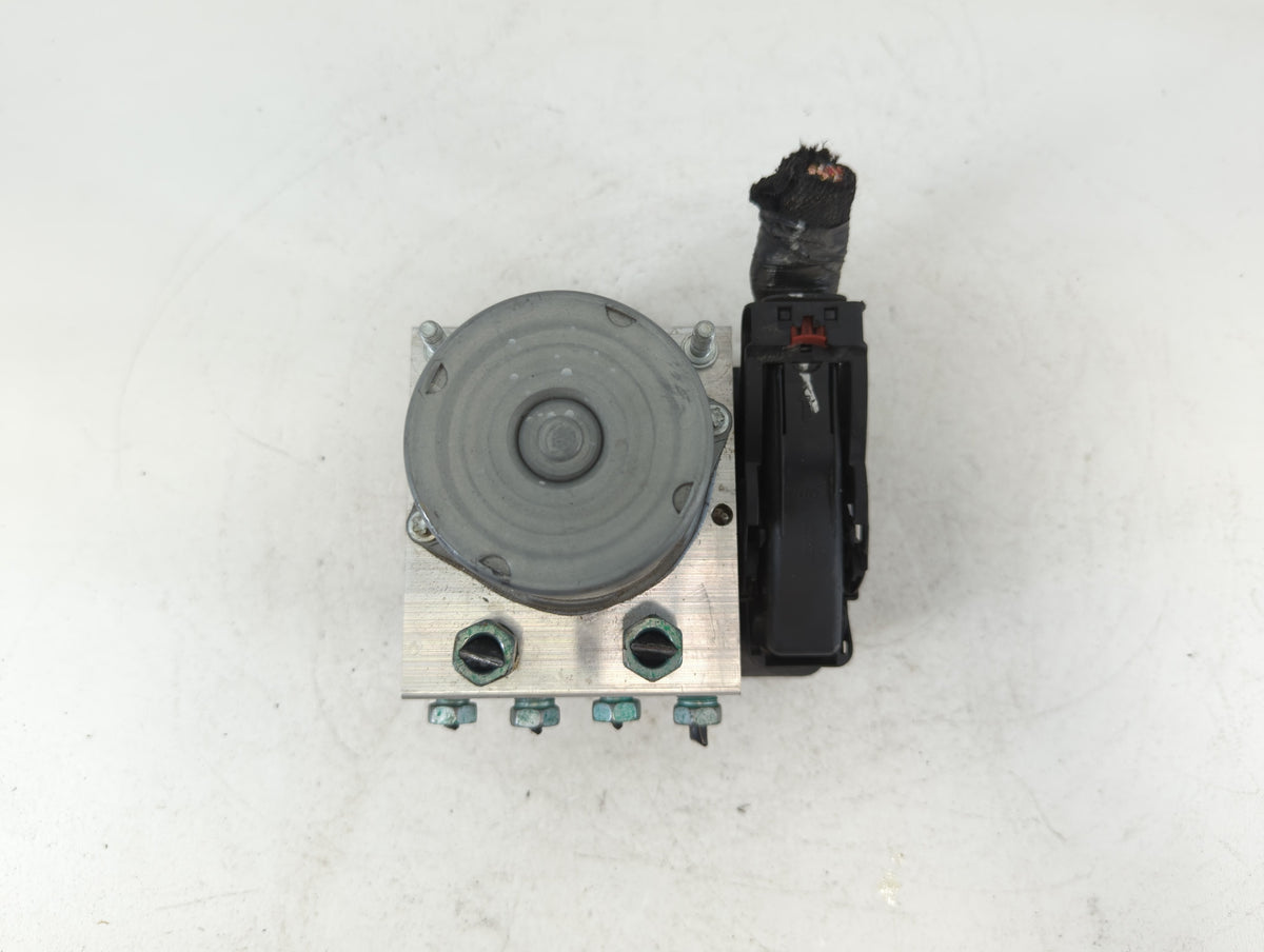 2019-2021 Chevrolet Malibu Anti-Lock Brake ABS Pump Module Actuator OEM P/N:065055766 42776698 Fits Fits 2019 2020 2021 OEM 