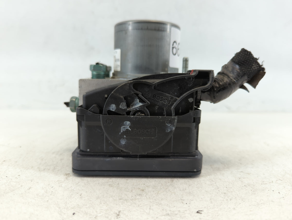 2019-2021 Chevrolet Malibu Anti-Lock Brake ABS Pump Module Actuator OEM P/N:065055766 42776698 Fits Fits 2019 2020 2021 OEM 