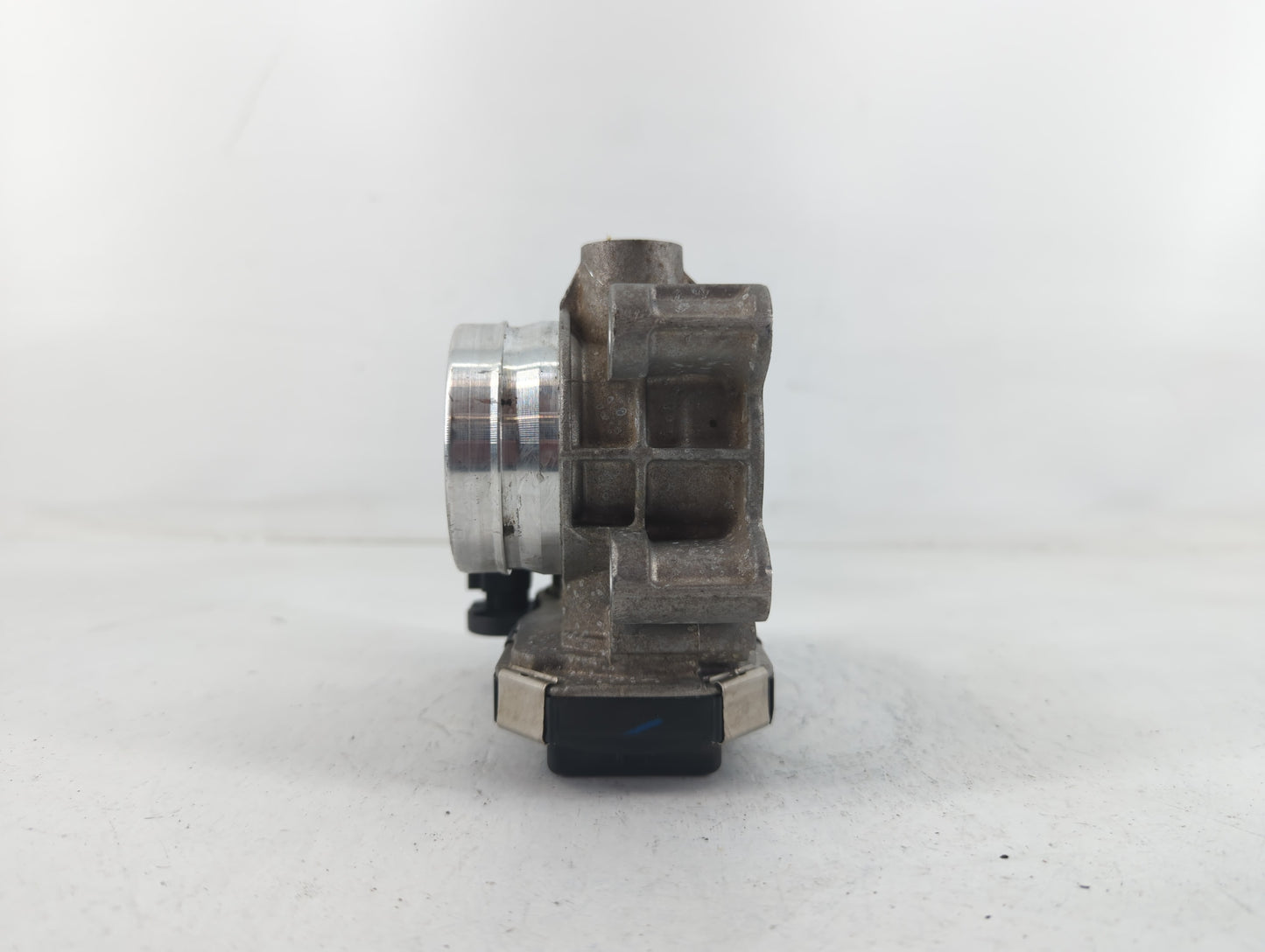 2016-2021 Chevrolet Malibu Throttle Body P/N:0666 G 12671379AA Fits Fits 2016 2017 2018 2019 2020 2021 2022 OEM Used Auto Pa