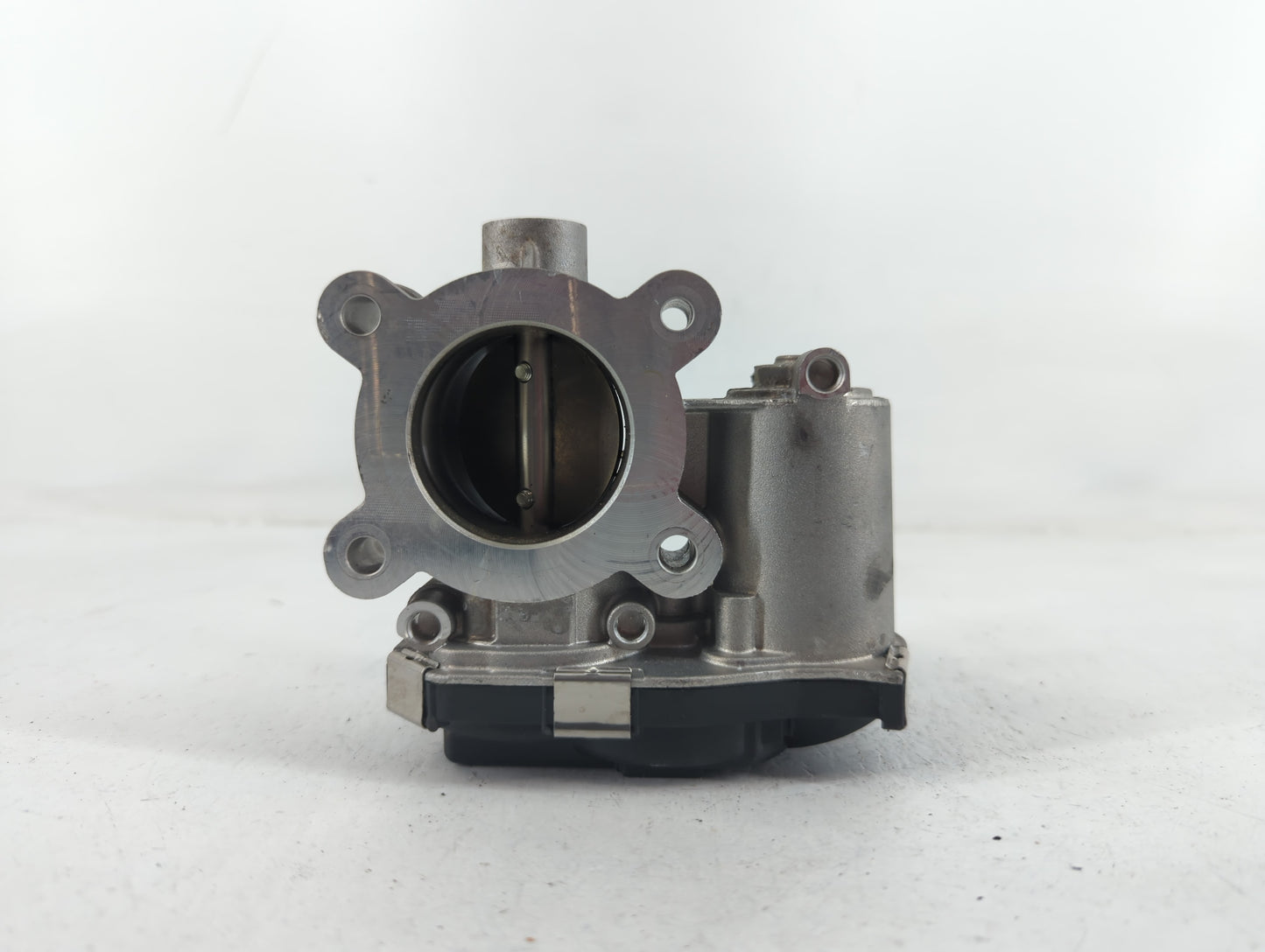 2016-2021 Chevrolet Malibu Throttle Body P/N:0666 G 12671379AA Fits Fits 2016 2017 2018 2019 2020 2021 2022 OEM Used Auto Pa