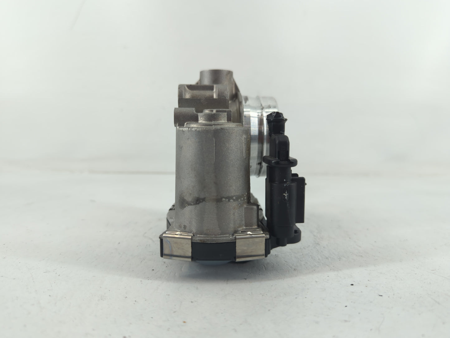 2016-2021 Chevrolet Malibu Throttle Body P/N:0666 G 12671379AA Fits Fits 2016 2017 2018 2019 2020 2021 2022 OEM Used Auto Pa