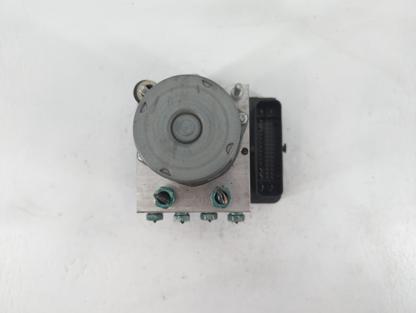 2019-2021 Chevrolet Malibu ABS Pump Control Module Replacement P/N:4277 6698 065055766 Fits Fits 2019 2020 2021 OEM Used Aut