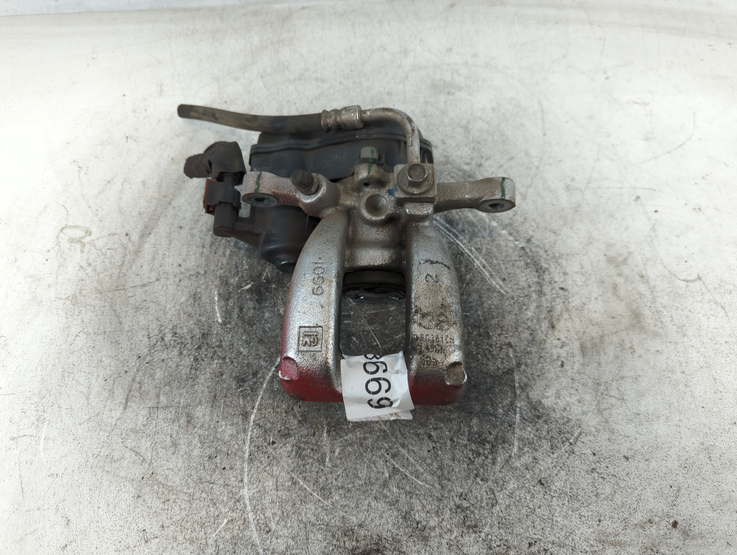 2016-2021 Chevrolet Malibu Front Passenger Right Brake Caliper - Oemusedautoparts1.com