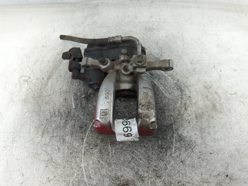 2016-2021 Chevrolet Malibu Front Passenger Right Brake Caliper - Oemusedautoparts1.com