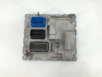 compare product 2020-2021 Chevrolet Malibu PCM Engine Control Computer ECU ECM PCU OEM P/N:12718932 Fits Fits 2020 2021 2022 OEM Used Auto Parts