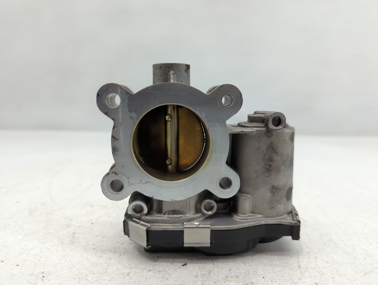 2016-2021 Chevrolet Malibu Throttle Body P/N:12671379AA Fits Fits 2016 2017 2018 2019 2020 2021 2022 OEM Used Auto Parts - O