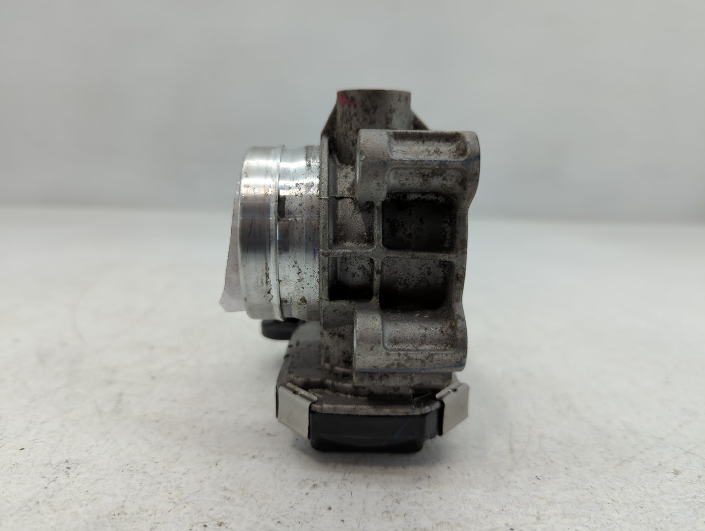 2016-2021 Chevrolet Malibu Throttle Body P/N:12671379AA Fits Fits 2016 2017 2018 2019 2020 2021 2022 OEM Used Auto Parts - O