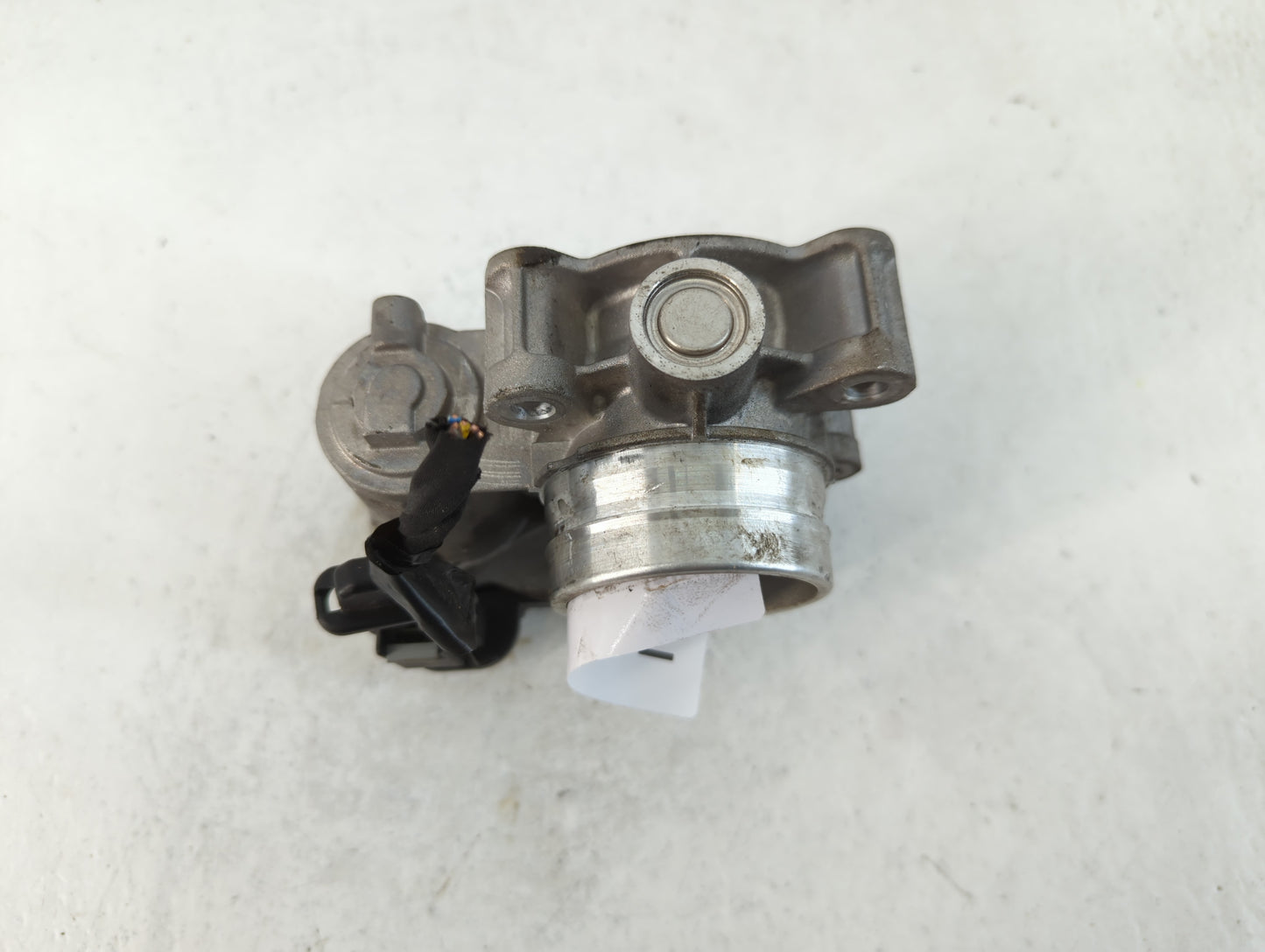 2016-2021 Chevrolet Malibu Throttle Body P/N:12671379AA Fits Fits 2016 2017 2018 2019 2020 2021 2022 OEM Used Auto Parts - O