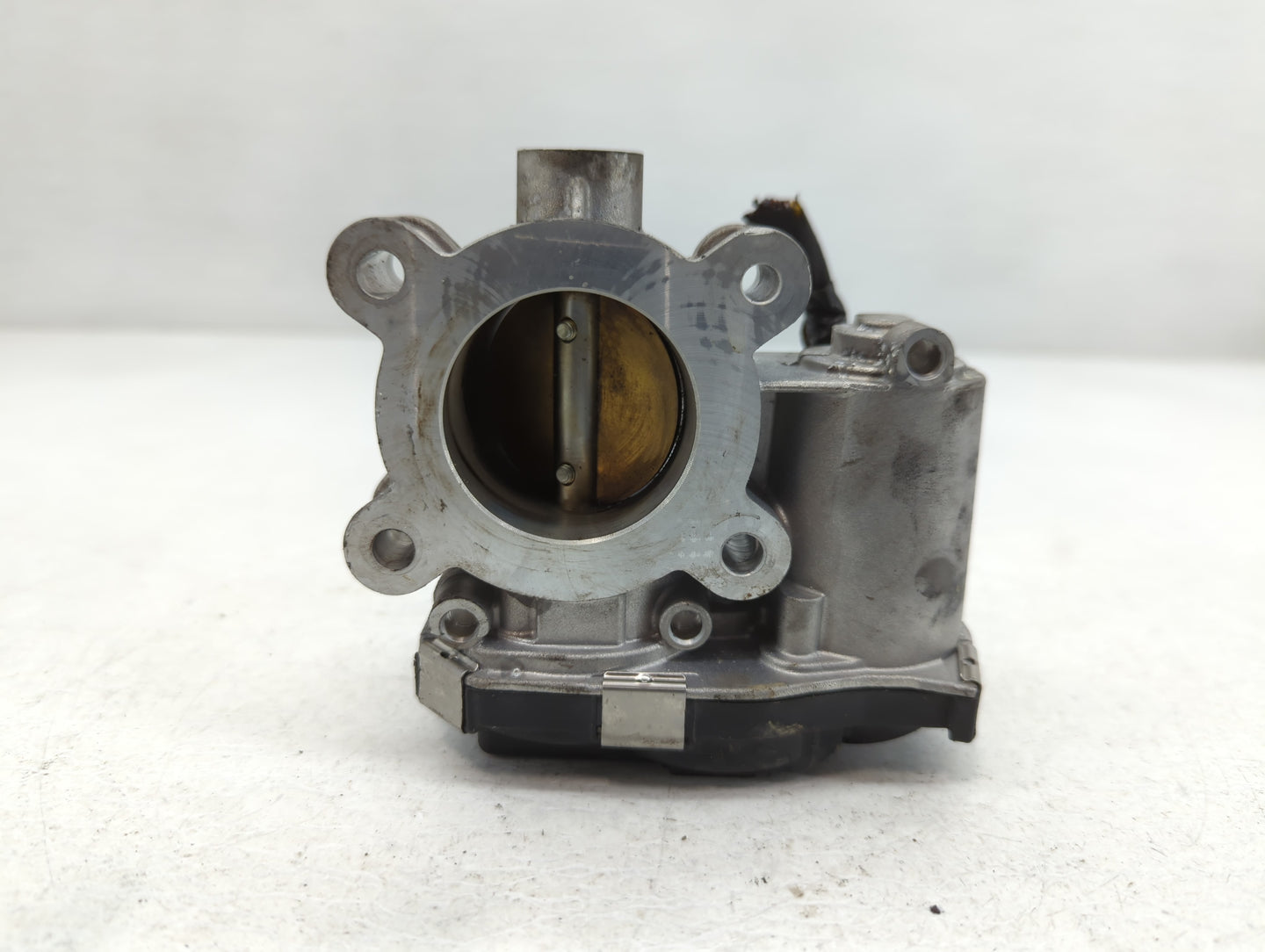 2016-2021 Chevrolet Malibu Throttle Body P/N:12671379AA Fits Fits 2016 2017 2018 2019 2020 2021 2022 OEM Used Auto Parts - O