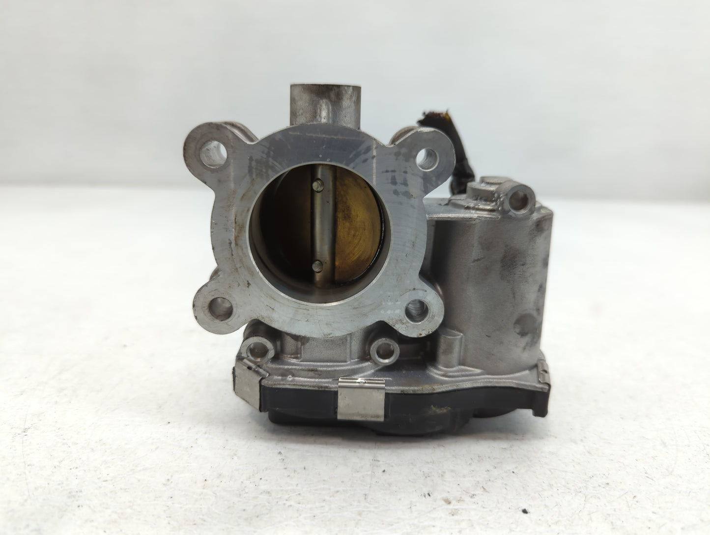 2016-2021 Chevrolet Malibu Throttle Body P/N:12671379AA Fits Fits 2016 2017 2018 2019 2020 2021 2022 OEM Used Auto Parts - O