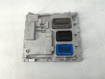 compare product 2020-2021 Chevrolet Malibu PCM Engine Control Computer ECU ECM PCU OEM P/N:12718932 Fits Fits 2020 2021 2022 OEM Used Auto Parts