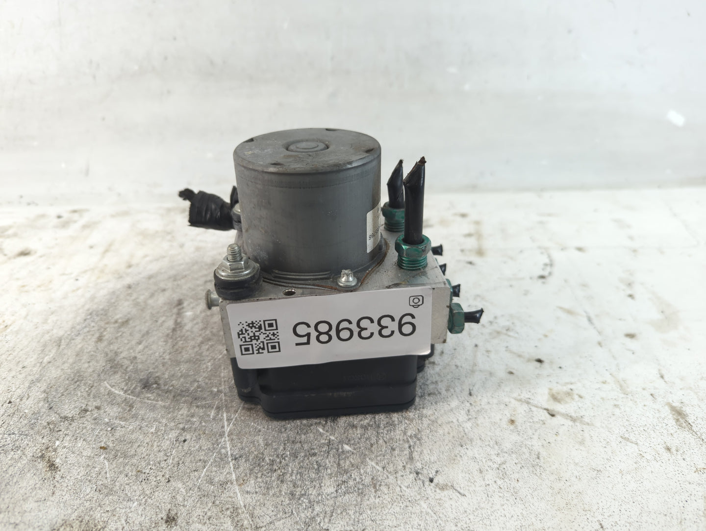 2019-2021 Chevrolet Malibu ABS Pump Control Module Replacement P/N:42776698 Fits Fits 2019 2020 2021 OEM Used Auto Parts - O