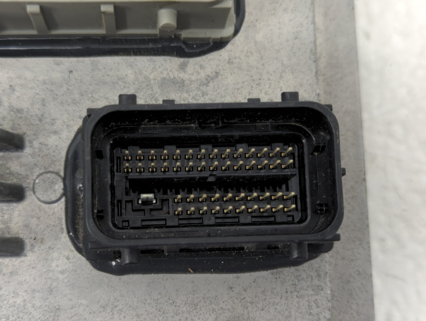 2021-2022 Chevrolet Silverado PCM Engine Control Computer ECU ECM PCU OEM P/N:12711795 Fits Fits 2020 2021 2022 OEM Used Aut