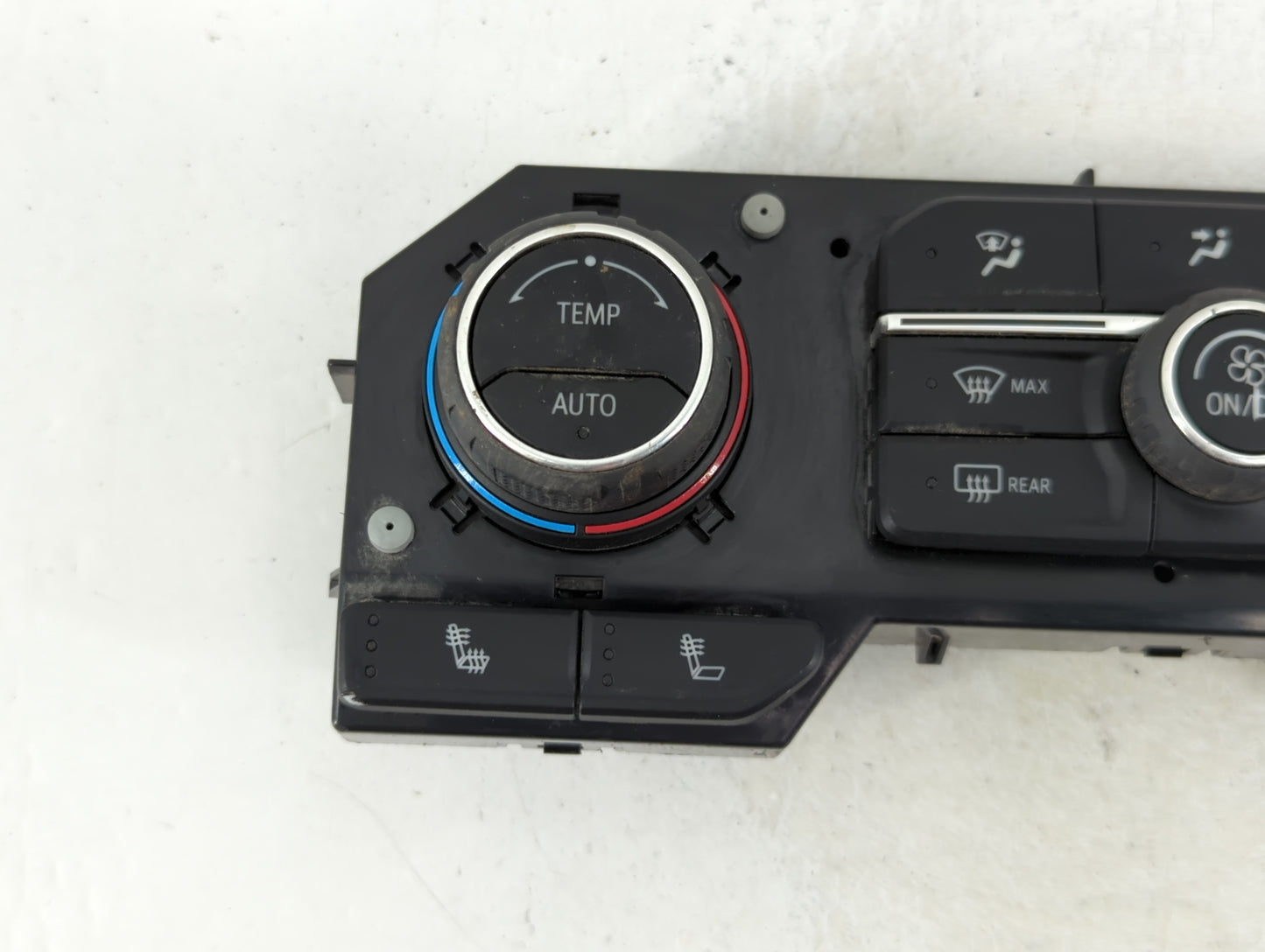 2022 Chevrolet Silverado 1500 Climate Control Module Temperature AC/Heater Replacement P/N:85580561 Fits Fits 2021 OEM Used 