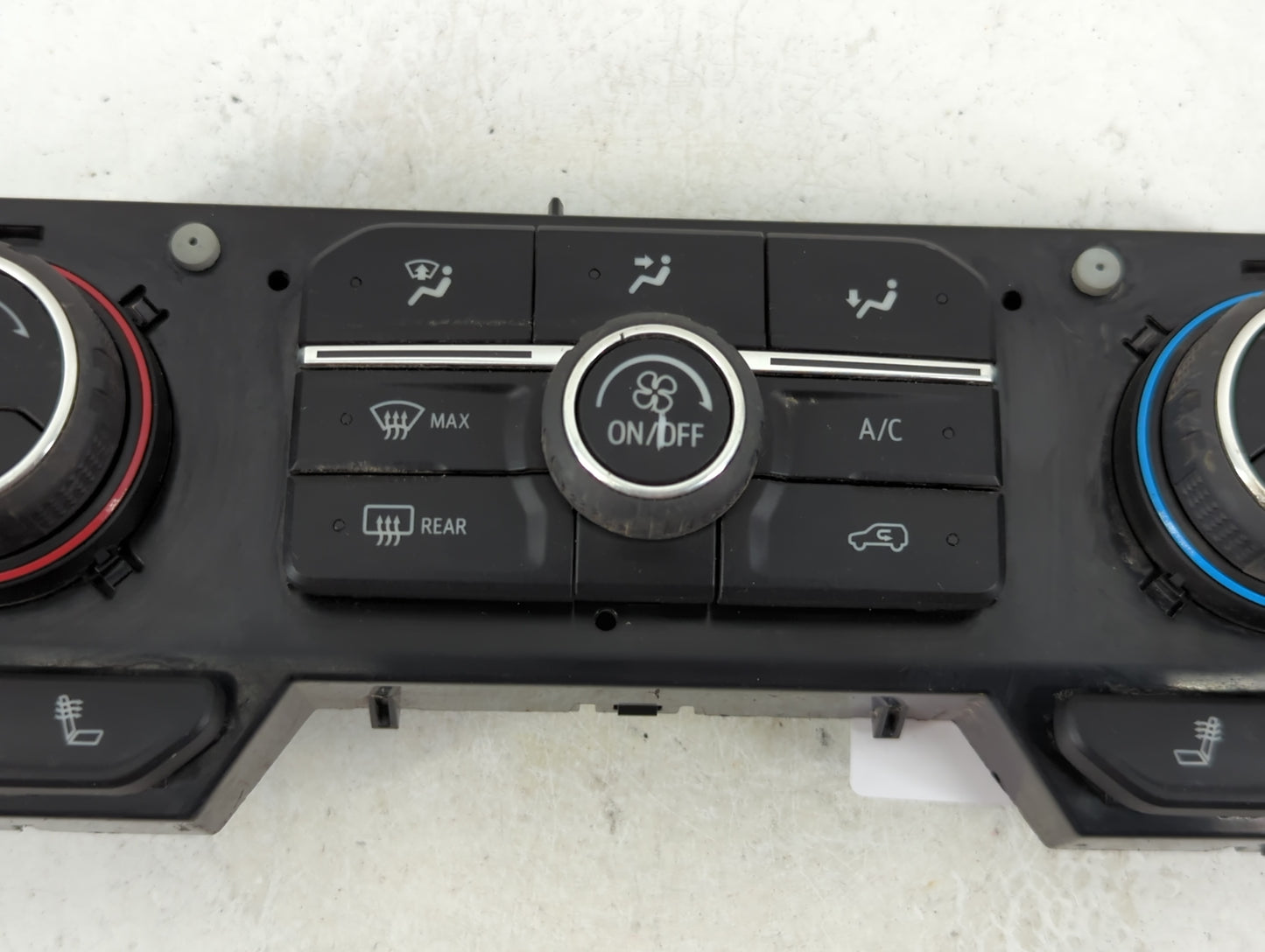 2022 Chevrolet Silverado 1500 Climate Control Module Temperature AC/Heater Replacement P/N:85580561 Fits Fits 2021 OEM Used 