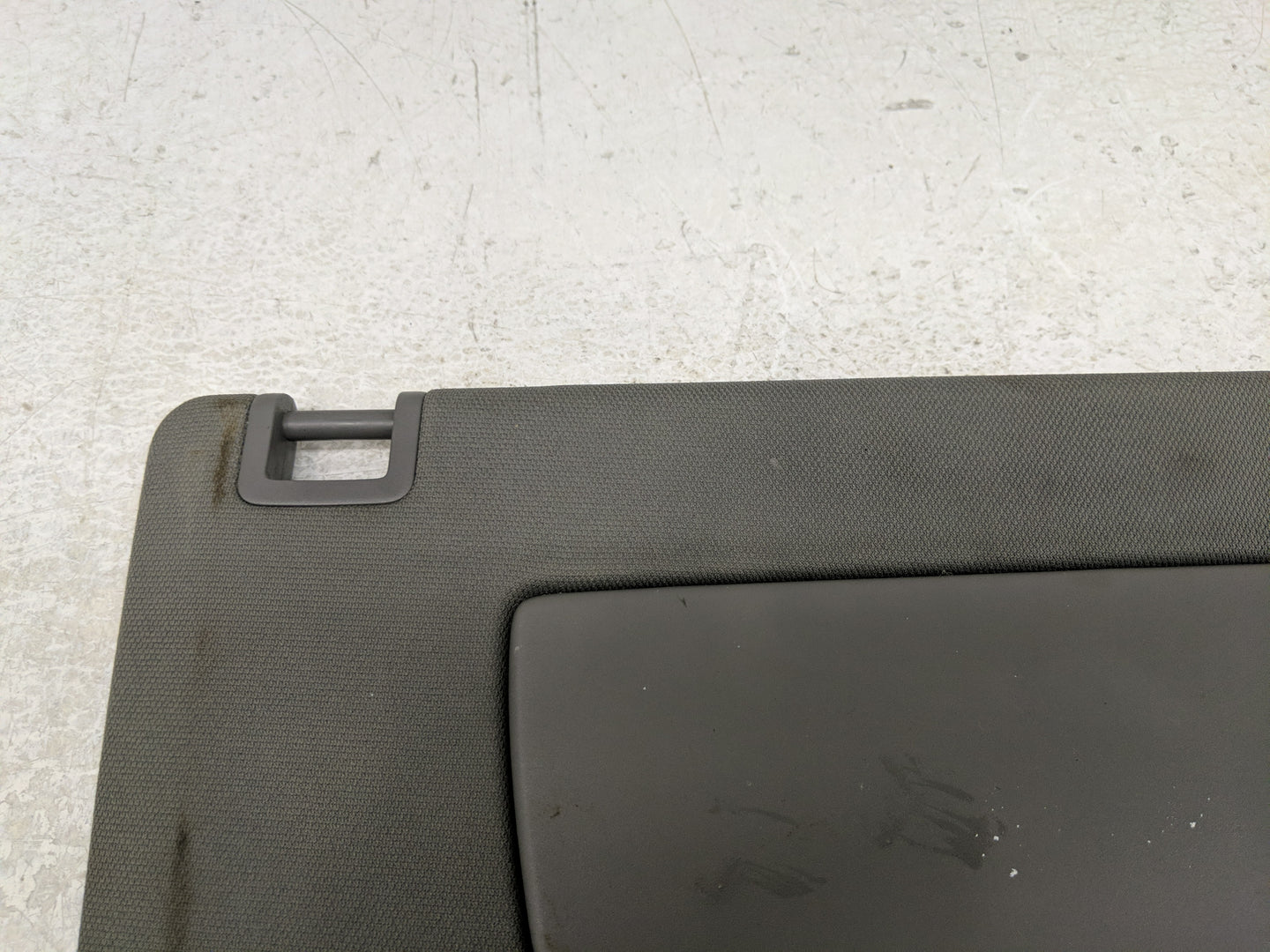 2019-2022 Chevrolet Silverado 1500 Sun Visor Shade Replacement Passenger Right Mirror Fits Fits 2019 2020 2021 2022 OEM Used