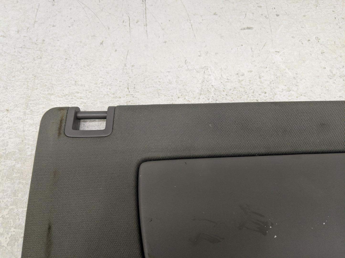 2019-2022 Chevrolet Silverado 1500 Sun Visor Shade Replacement Passenger Right Mirror Fits Fits 2019 2020 2021 2022 OEM Used