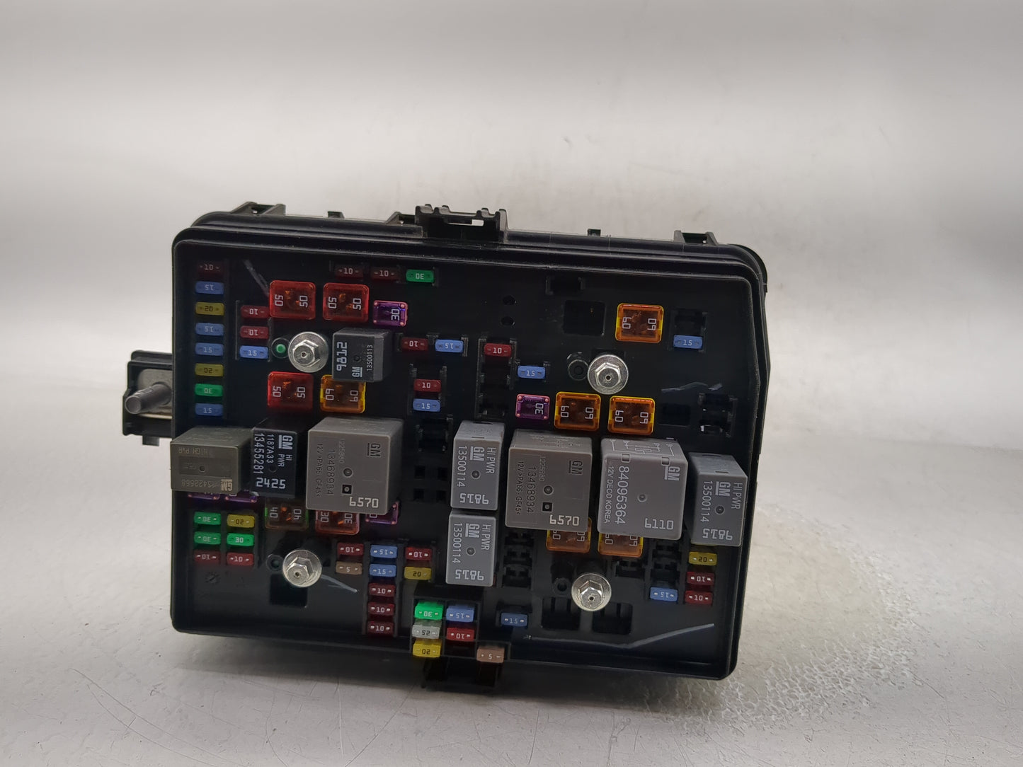 2021-2022 Chevrolet Silverado 1500 Fusebox Fuse Box Panel Relay Module P/N:86771158 Fits Fits 2021 2022 OEM Used Auto Parts 