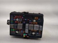 2021-2022 Chevrolet Silverado 1500 Fusebox Fuse Box Panel Relay Module P/N:86771158 Fits Fits 2021 2022 OEM Used Auto Parts 