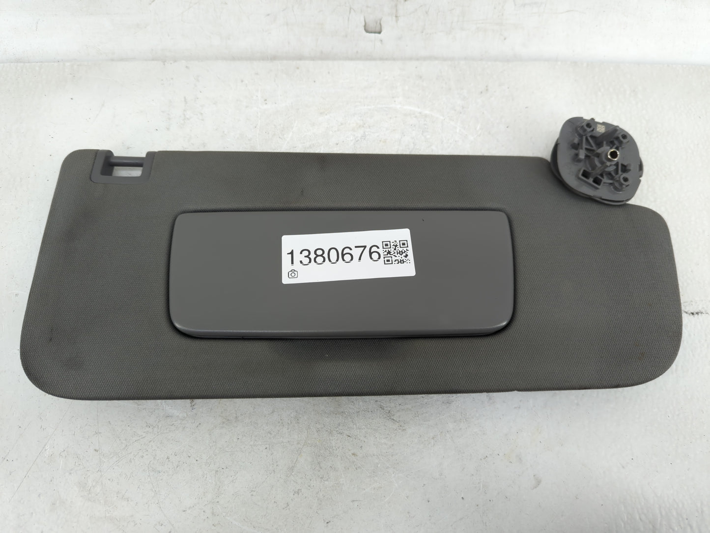 2019-2022 Chevrolet Silverado 1500 Sun Visor Shade Replacement Passenger Right Mirror Fits Fits 2019 2020 2021 2022 OEM Used