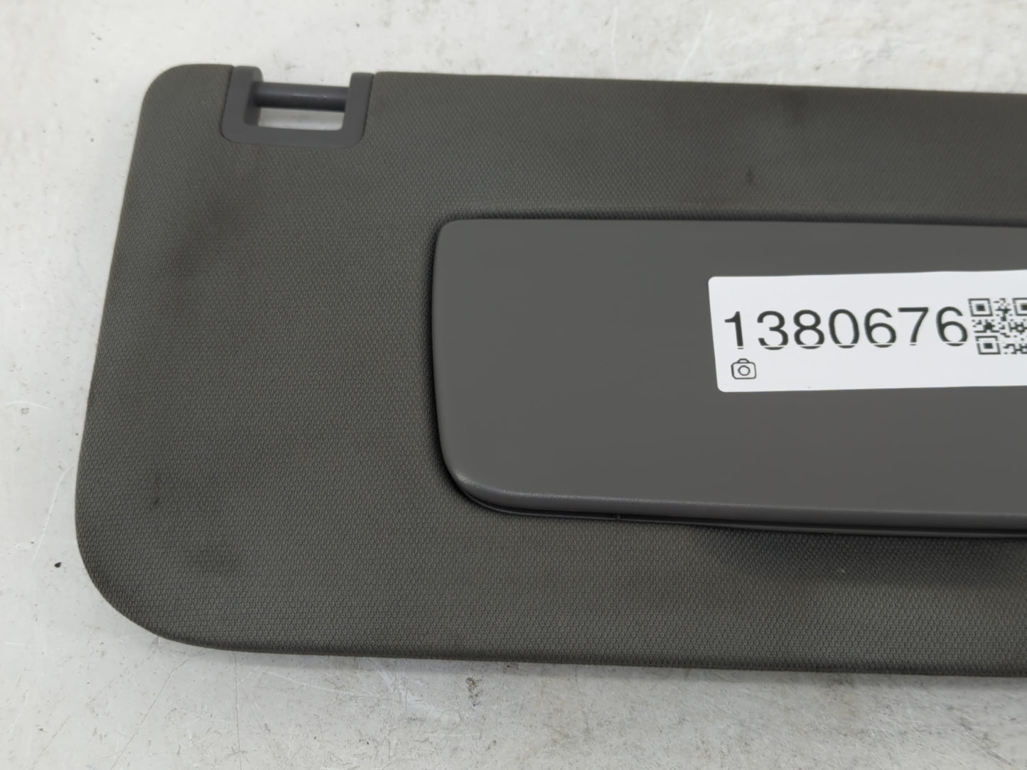 2019-2022 Chevrolet Silverado 1500 Sun Visor Shade Replacement Passenger Right Mirror Fits Fits 2019 2020 2021 2022 OEM Used
