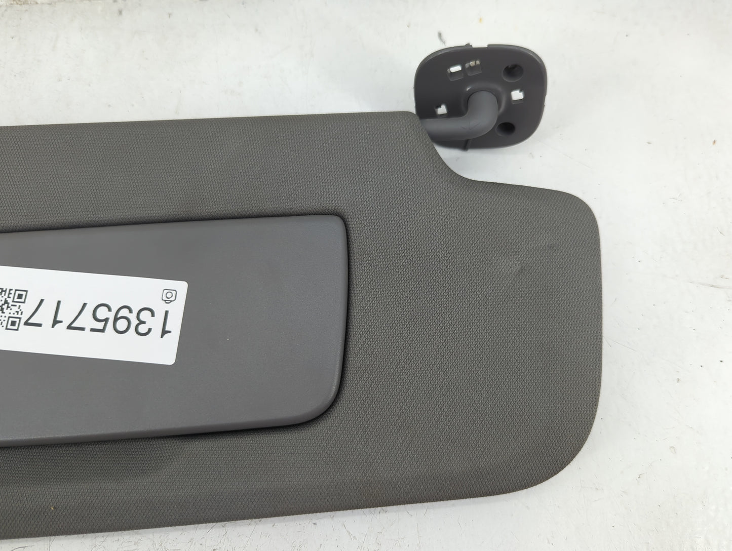 2019-2022 Chevrolet Silverado 1500 Sun Visor Shade Replacement Passenger Right Mirror Fits Fits 2019 2020 2021 2022 OEM Used