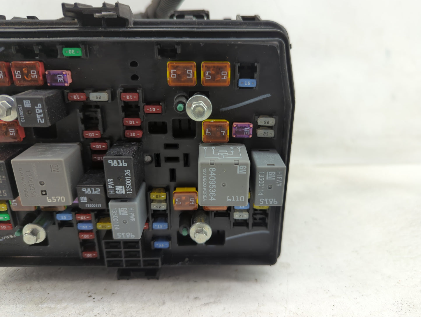 2022 Chevrolet Silverado 1500 Fusebox Fuse Box Panel Relay Module Fits OEM Used Auto Parts - Oemusedautoparts1.com