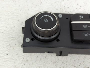 2019-2022 Chevrolet Silverado 1500 Climate Control Module Temperature AC/Heater Replacement P/N:84963881 Fits OEM Used Auto Parts