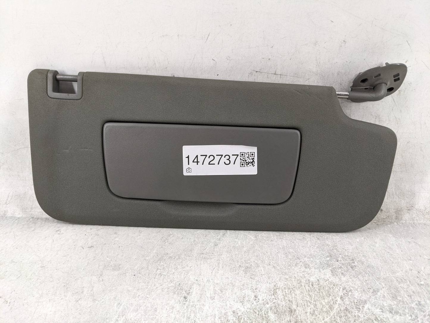 2019-2022 Chevrolet Silverado 1500 Sun Visor Shade Replacement Passenger Right Mirror Fits Fits 2019 2020 2021 2022 OEM Used