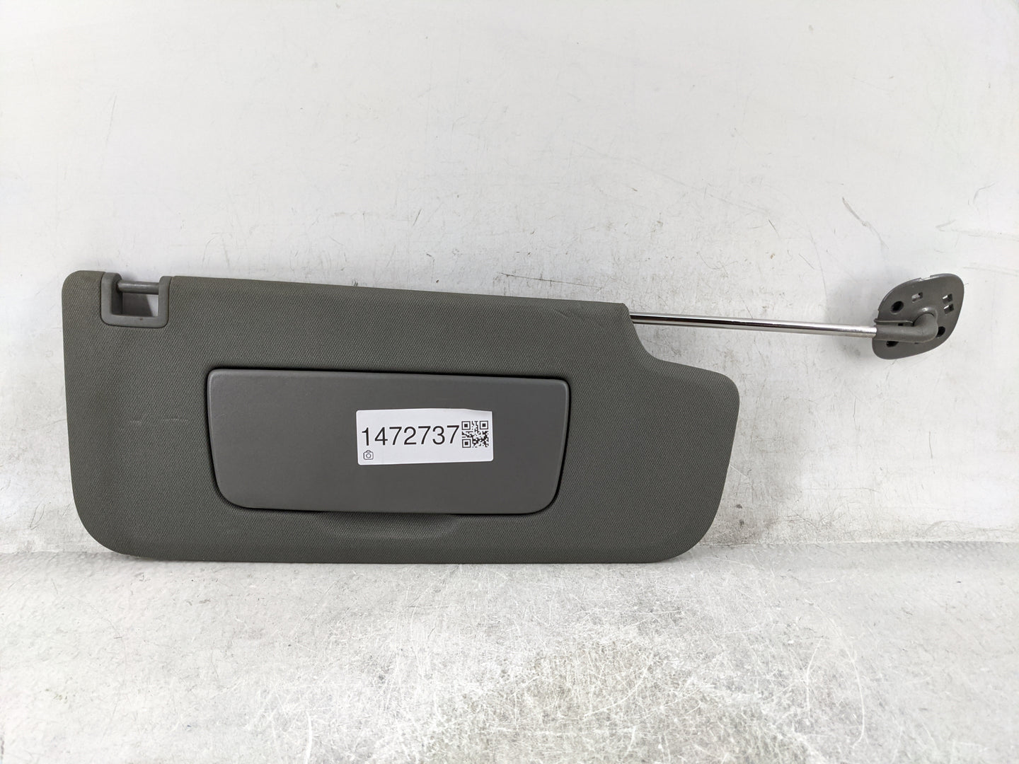 2019-2022 Chevrolet Silverado 1500 Sun Visor Shade Replacement Passenger Right Mirror Fits Fits 2019 2020 2021 2022 OEM Used