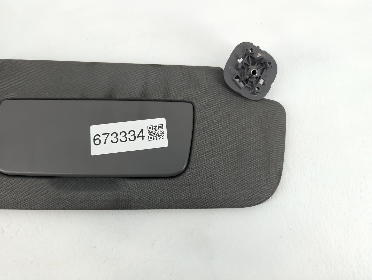 2019-2022 Chevrolet Silverado 1500 Sun Visor Shade Replacement Passenger Right Mirror Fits Fits 2019 2020 2021 2022 OEM Used