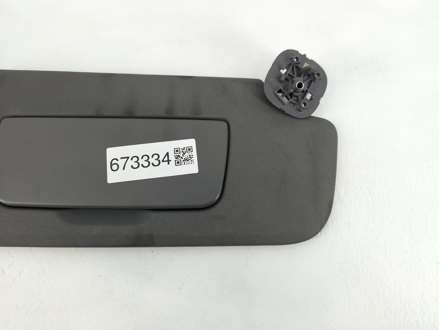 2019-2022 Chevrolet Silverado 1500 Sun Visor Shade Replacement Passenger Right Mirror Fits Fits 2019 2020 2021 2022 OEM Used