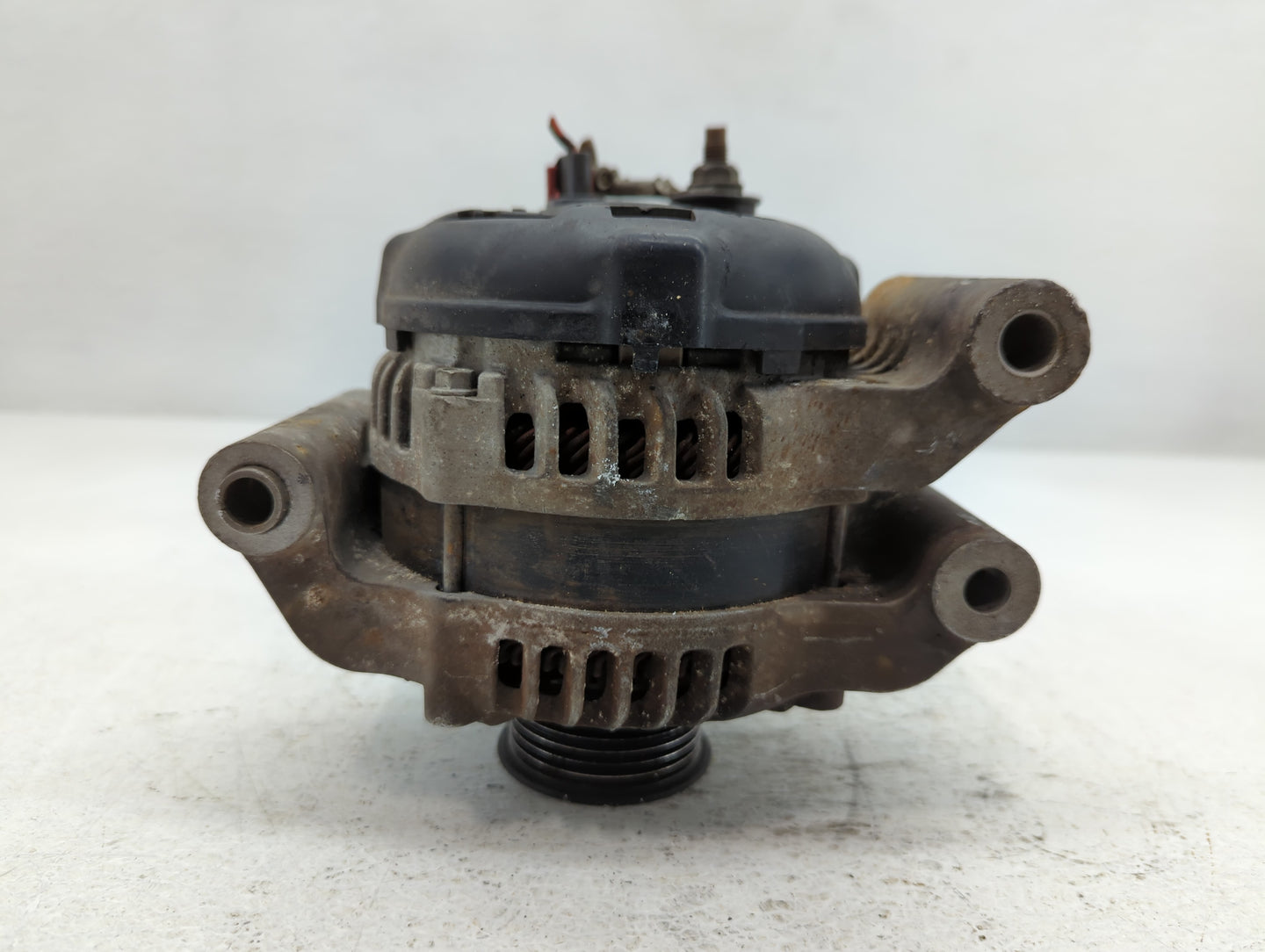 2022 Chevrolet Silverado 1500 Alternator Replacement Generator Charging Assembly Engine OEM P/N:21903049 Fits OEM Used Auto 