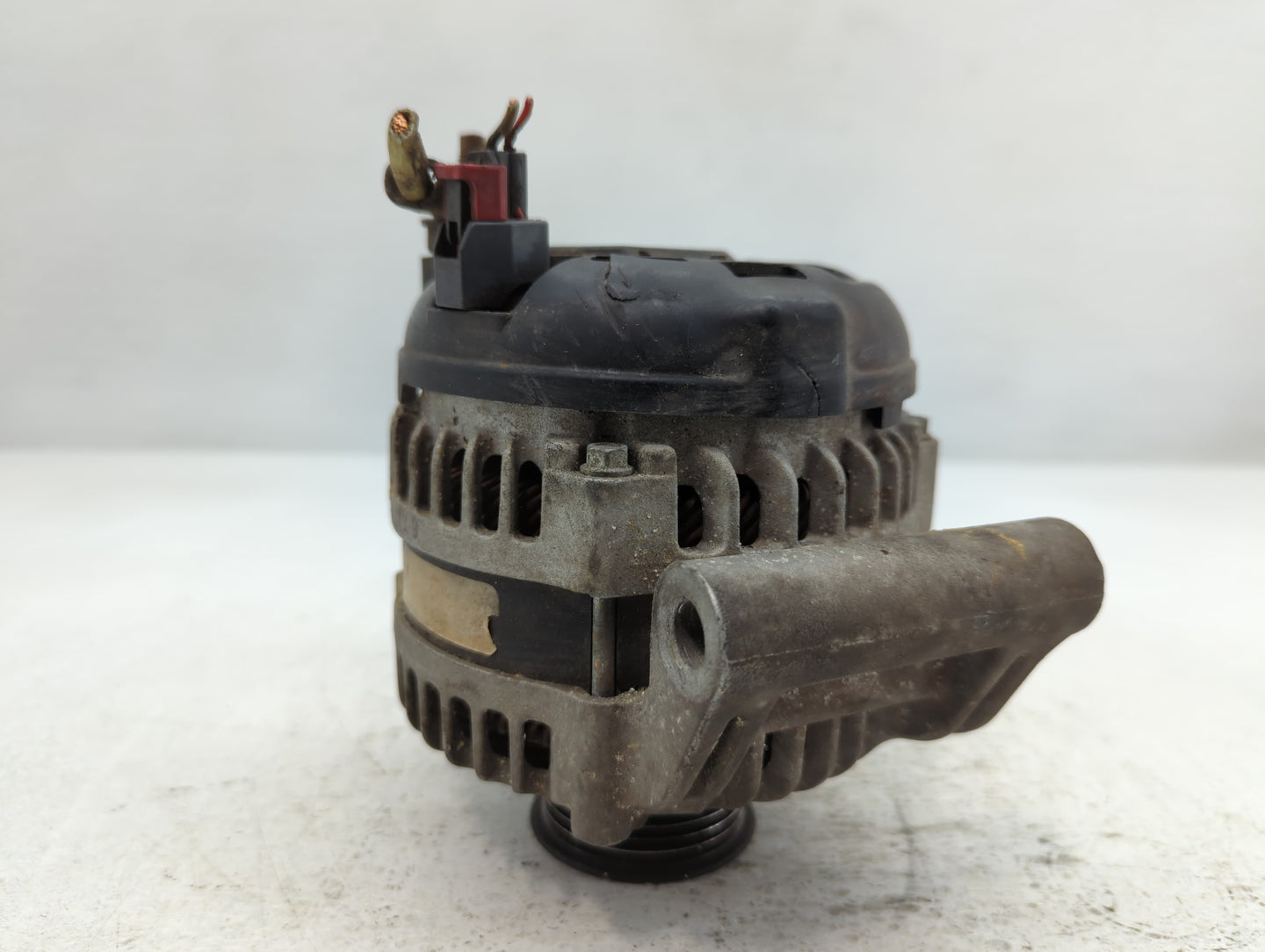 2022 Chevrolet Silverado 1500 Alternator Replacement Generator Charging Assembly Engine OEM P/N:21903049 Fits OEM Used Auto 