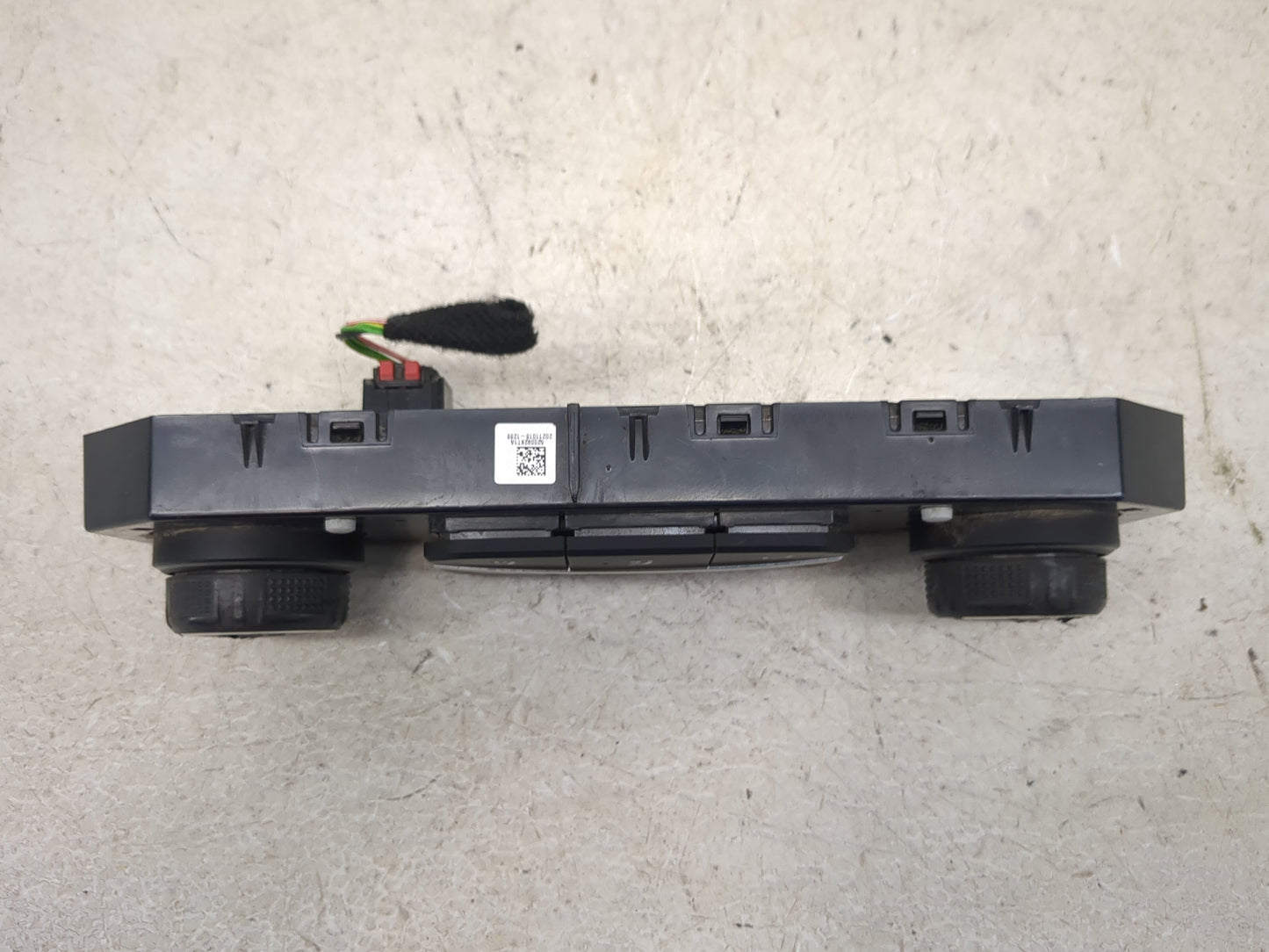 2022 Chevrolet Silverado 2500 Climate Control Module Temperature AC/Heater Replacement P/N:84542734 815372982 Fits OEM Used 