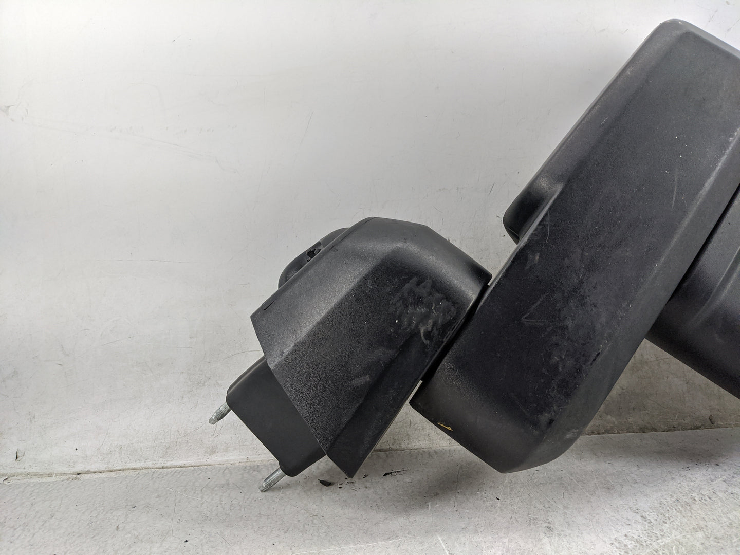 2022 Chevrolet Silverado 2500 Passenger Side View Mirror - Right Door Mirror OEM Used - Oemusedautoparts1.com