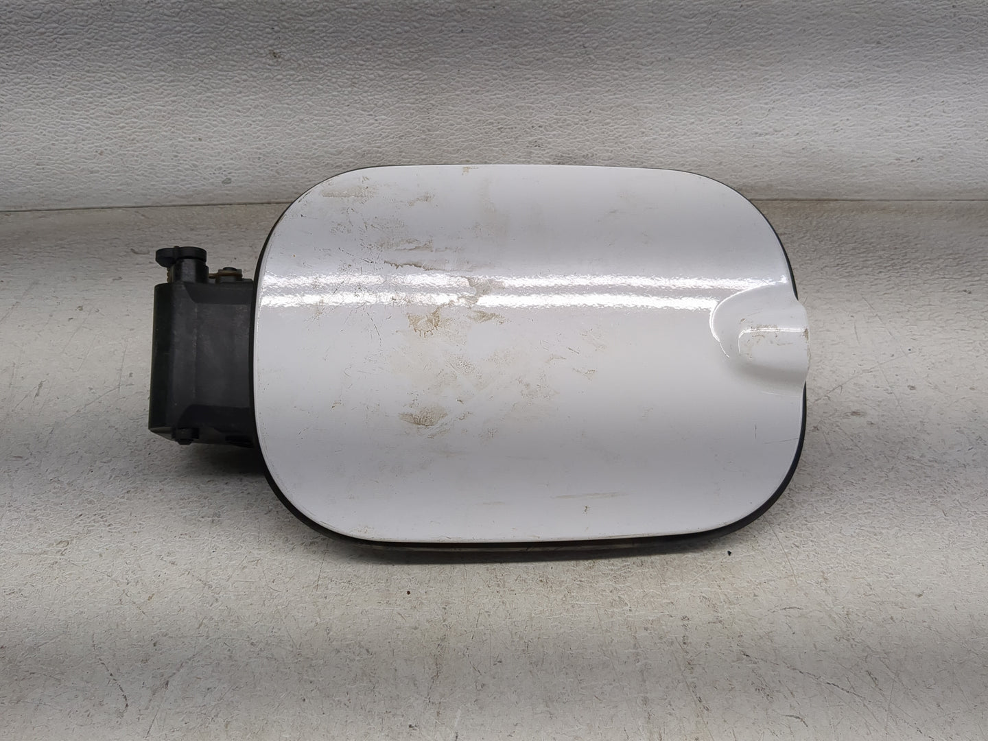 2022 Chevrolet Silverado 2500 Fuel Tank Door Lid Gas Tank Grey - Oemusedautoparts1.com