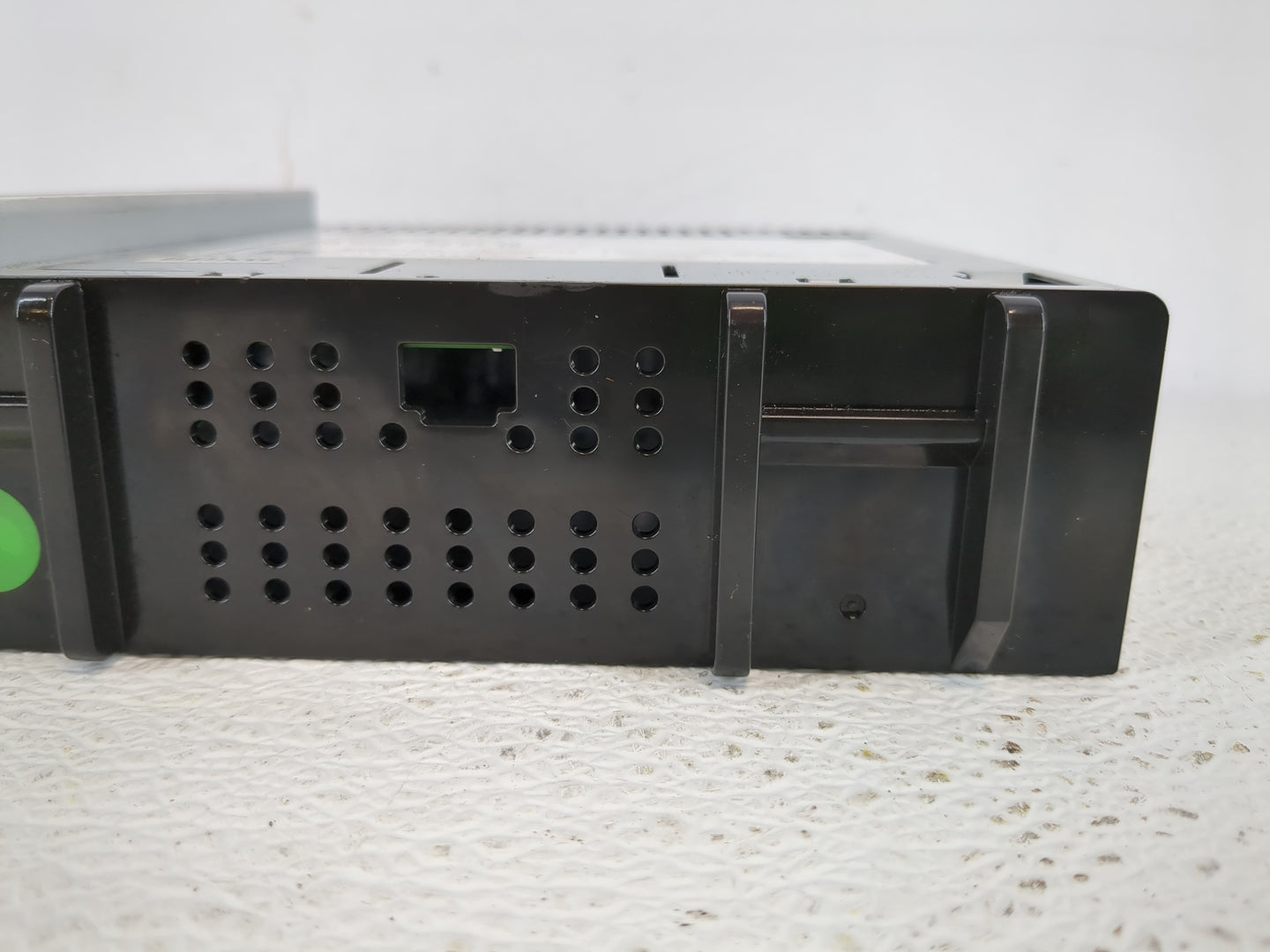 2020-2022 Chevrolet Spark Radio AM FM Cd Player Receiver Replacement P/N:42724500 Fits Fits 2020 2021 2022 OEM Used Auto Par