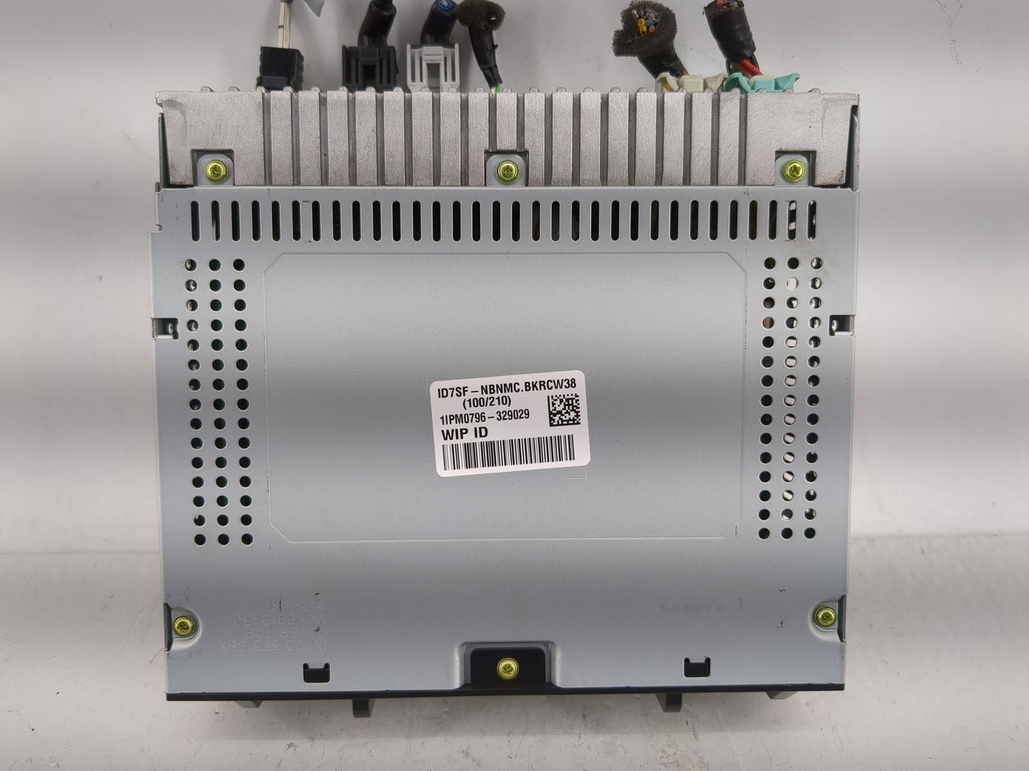 2020-2022 Chevrolet Spark Radio AM FM Cd Player Receiver Replacement P/N:42756550 Fits Fits 2020 2021 2022 OEM Used Auto Par