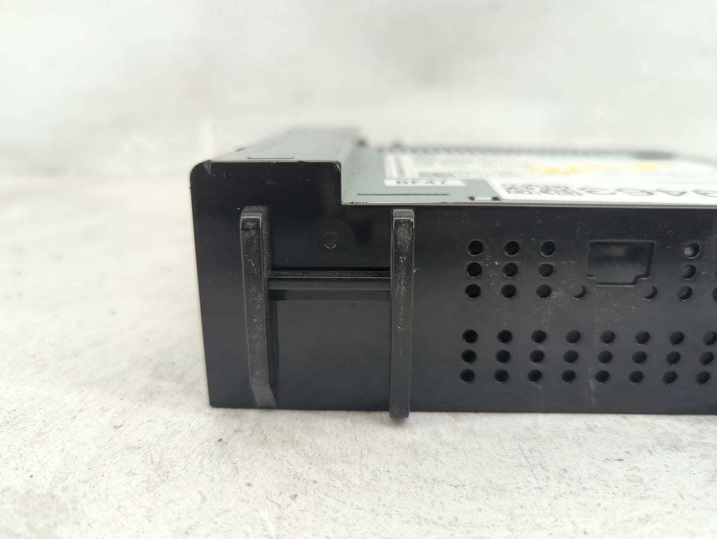 2020-2022 Chevrolet Spark Radio AM FM Cd Player Receiver Replacement P/N:42756550 7310500000000X Fits Fits 2020 2021 2022 OE