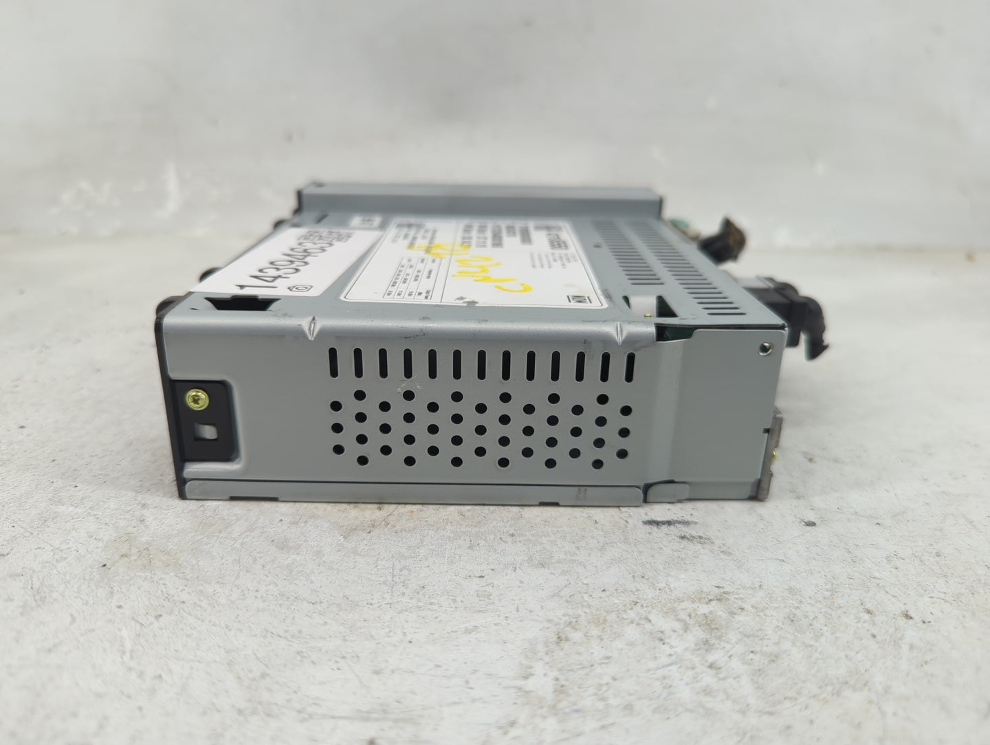 2020-2022 Chevrolet Spark Radio AM FM Cd Player Receiver Replacement P/N:42756550 7310500000000X Fits Fits 2020 2021 2022 OE