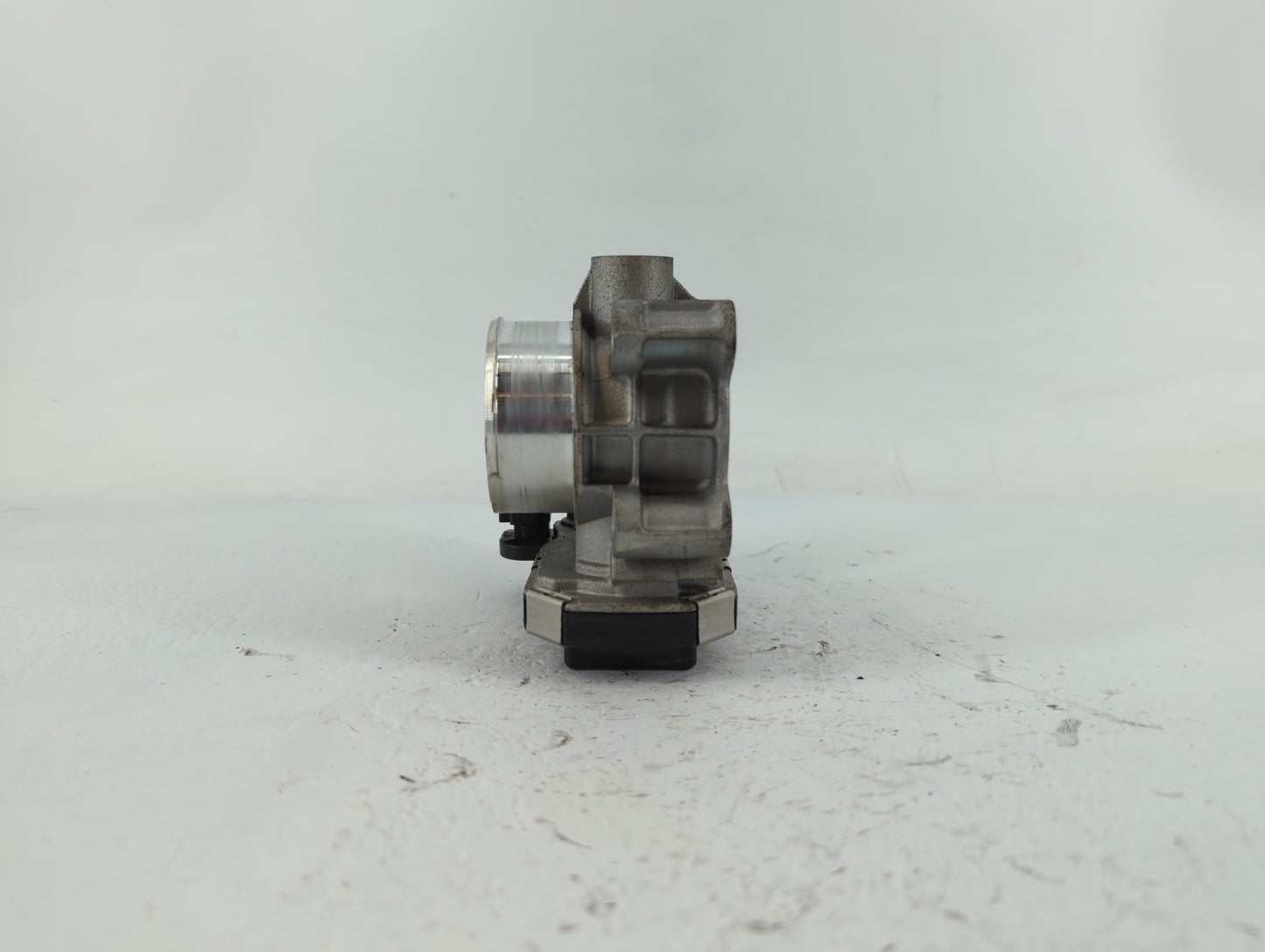 2016-2022 Chevrolet Spark Throttle Body P/N:72CJ2070A059312704589000 Fits Fits 2016 2017 2018 2019 2020 2021 2022 OEM Used A
