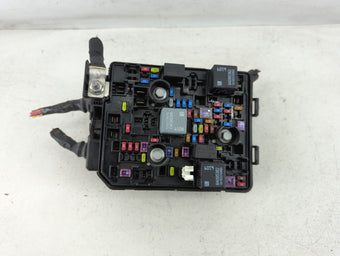 compare product 2021-2022 Chevrolet Trailblazer Fusebox Fuse Box Panel Relay Module P/N:42778905 Fits Fits 2021 2022 OEM Used Auto Parts