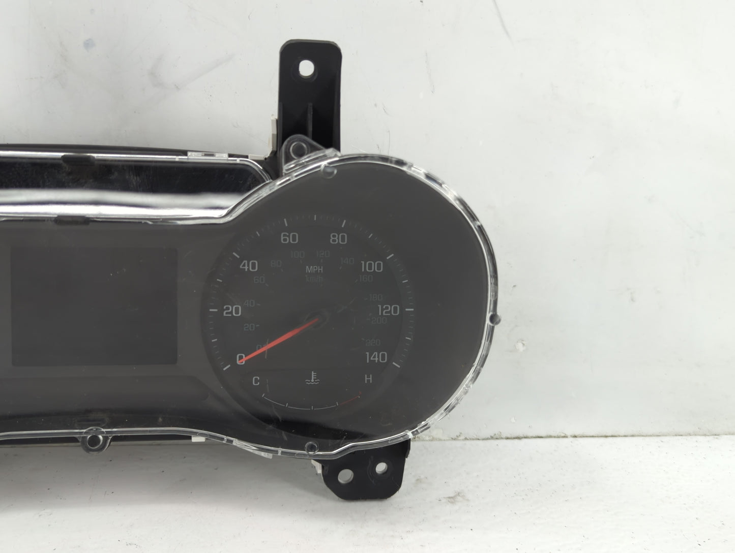 2021-2022 Chevrolet Trailblazer Instrument Cluster Speedometer Gauges P/N:60005974 Fits Fits 2021 2022 OEM Used Auto Parts -