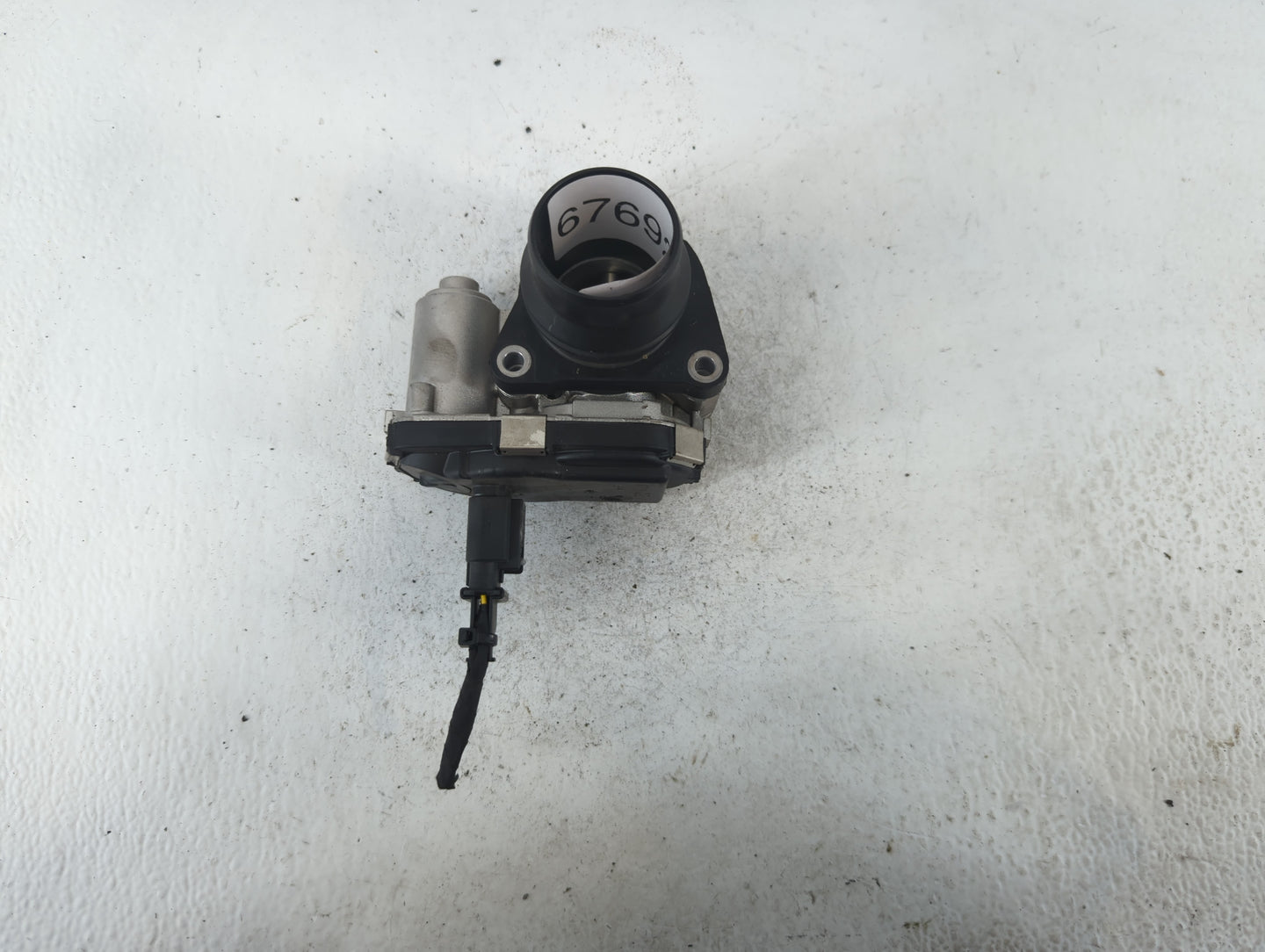 2021-2022 Chevrolet Trailblazer Throttle Body P/N:55510678 Fits Fits 2021 2022 OEM Used Auto Parts - Oemusedautoparts1.com